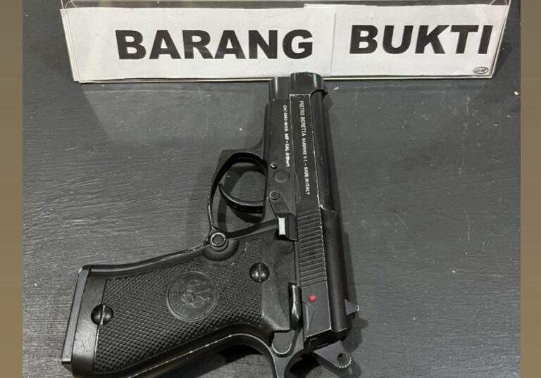 Todongkan Senjata Api Kepenjaga Toko di Desa Puput, Seorang Pria Berhasil Diamankan Polsek Jebus