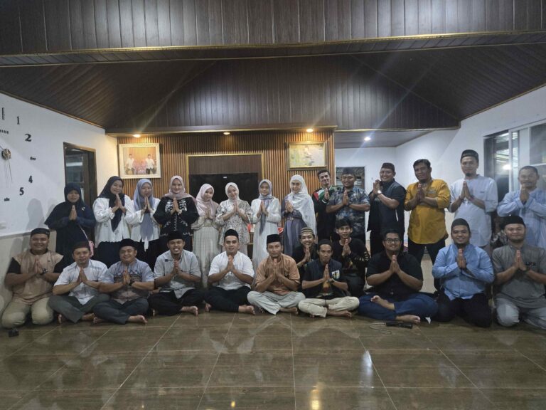 Perkuat Tali Silaturahmi, KNPI Bangka Tengah Buka Bersama