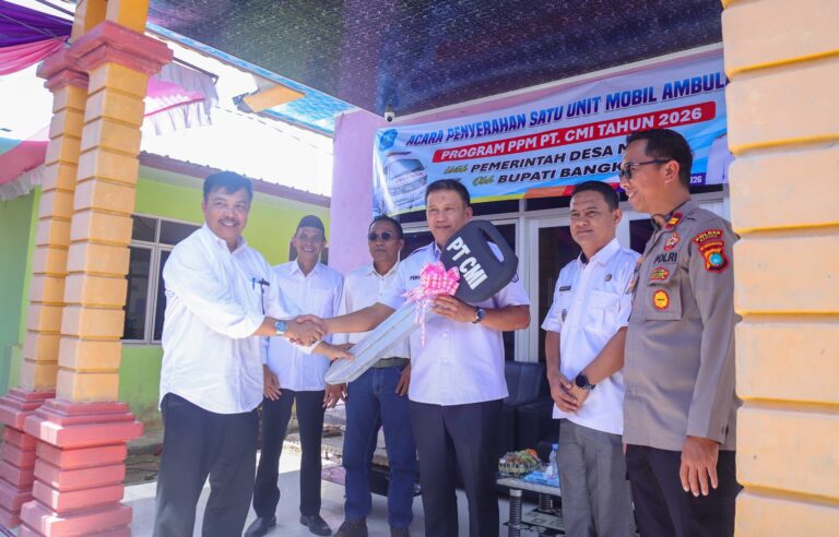 Bupati Bangka Terima Ambulans dari PT CMI, Warga Mapur Diminta Gunakan Gratis